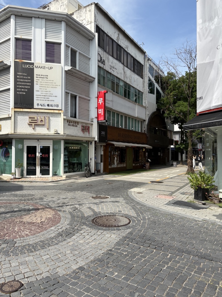 전북 전주완산구 중앙동3가 웨딩거리 3,4층 루프탑 포함 월세 매물번호 11116 사진 1